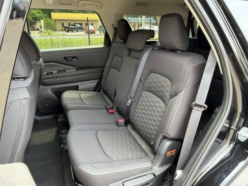 Certified 2024 Nissan Pathfinder S w/ Cargo Package AWD/4WD image 19