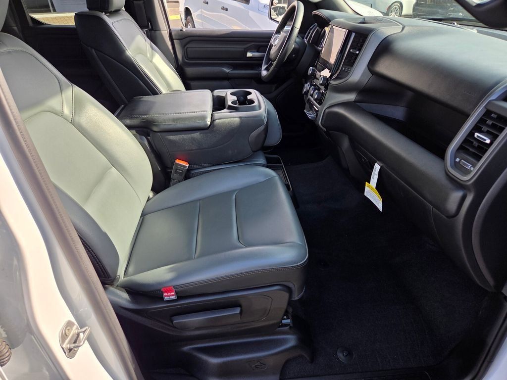 Used 2025 RAM 1500 Tradesman AWD/4WD image 18