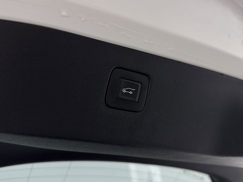 Used 2024 Buick Envista Avenir FWD image 33