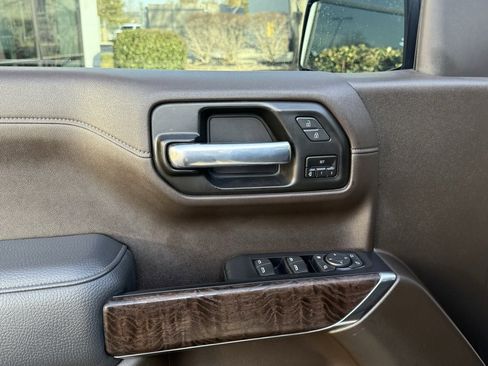 Used 2021 GMC Sierra 1500 Denali image 9