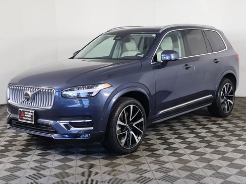 Used 2024 Volvo XC90 B6 Plus w/ Protection Package Premier image 11