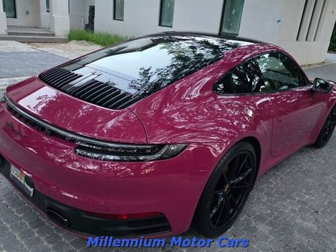Used 2024 Porsche 911 Carrera T RWD image 3