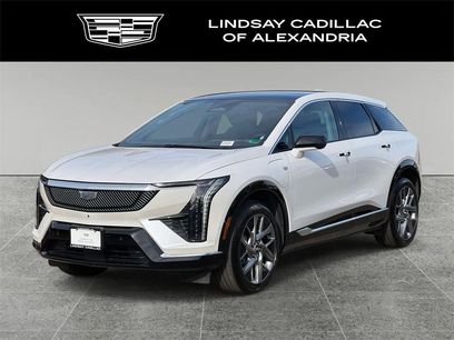Certified 2025 Cadillac Optiq Luxury 2 w/ LPO, Floor Liner Package
