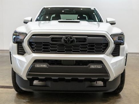 New 2026 Toyota Tacoma TRD Sport AWD/4WD image 2