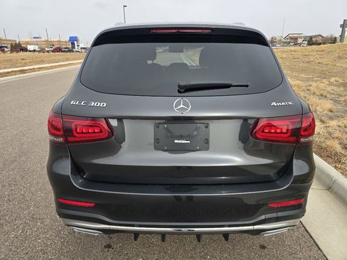 Used 2022 Mercedes-Benz GLC 300 4MATIC image 4