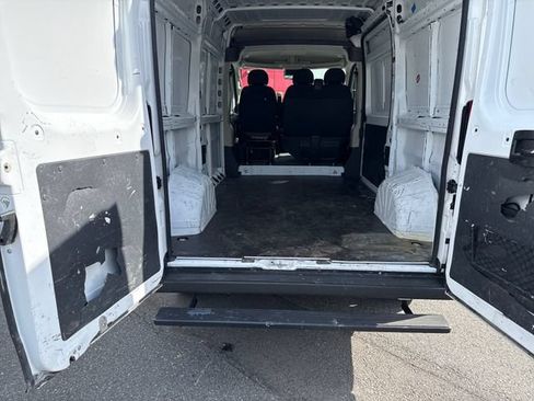Used 2021 RAM ProMaster 2500 w/ Convenience Group FWD image 13