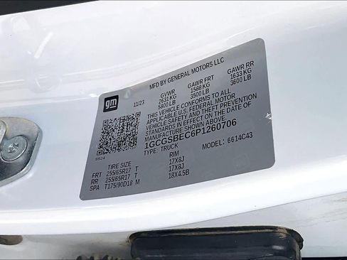 Used 2023 Chevrolet Colorado W/T image 33