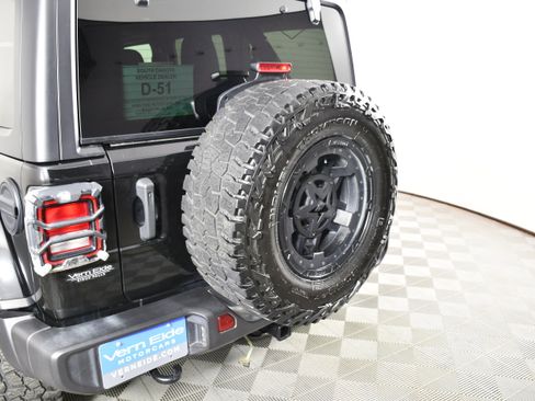 Used 2021 Jeep Wrangler Unlimited Sahara w/ Uconnect 4C Nav & Sound Group AWD/4WD image 14