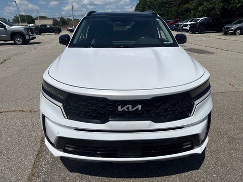 Used 2023 Kia Sorento SX AWD/4WD image 3