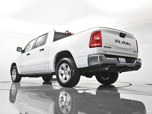 Used 2025 RAM 1500 Big Horn AWD/4WD image 43