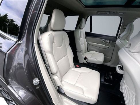 Used 2024 Volvo XC90 T8 Plus w/ Protection Package Premier AWD/4WD image 26