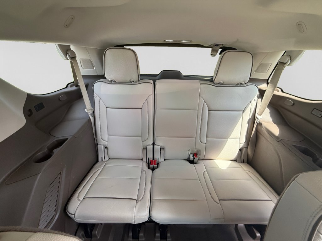 Used 2024 GMC Yukon Denali w/ Advanced Technology Package AWD/4WD image 18