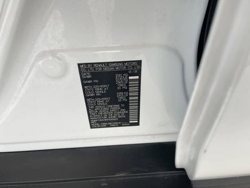 Used 2019 Nissan Rogue SV image 26