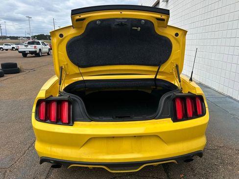 Used 2016 Ford Mustang Premium image 26