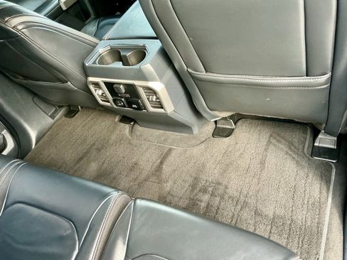 Used 2022 Ford F250 Platinum w/ FX4 Off-Road Package image 25