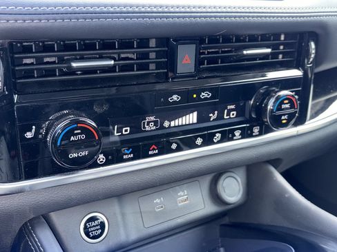 Certified 2023 Nissan Rogue SL w/ SL Premium Package FWD image 14