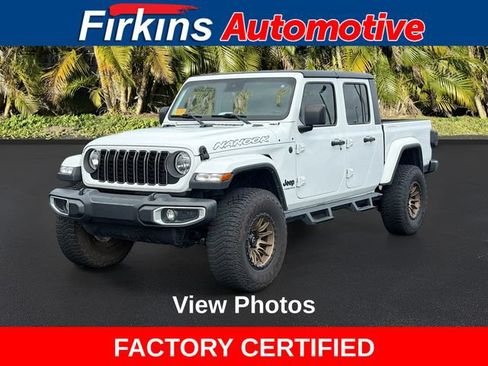 Used 2024 Jeep Gladiator Sport AWD/4WD image 1