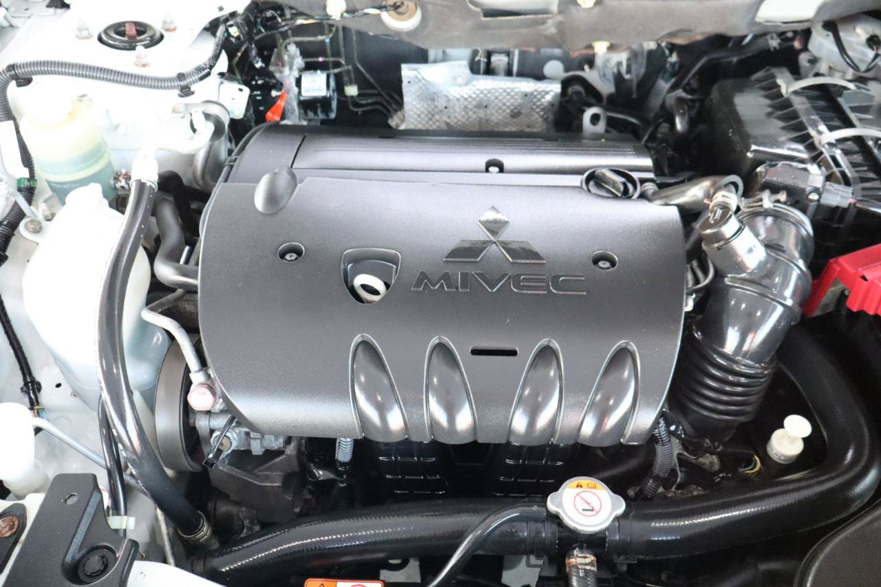 Used 2015 Mitsubishi Lancer SE AWD/4WD image 39