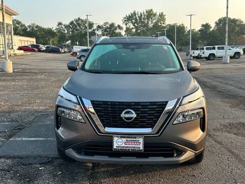 Certified 2023 Nissan Rogue SV w/ SV Premium B Package AWD/4WD image 2