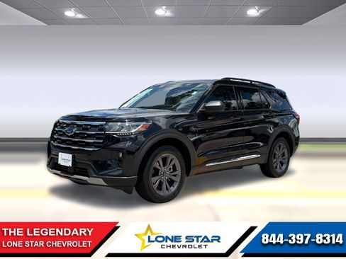 Used 2025 Ford Explorer Active w/ Active Comfort Package AWD/4WD image 1
