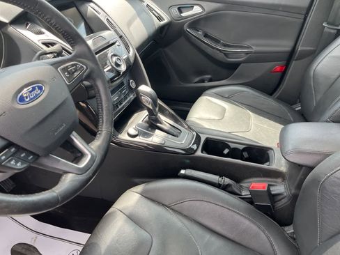 Used 2017 Ford Focus Titanium image 28