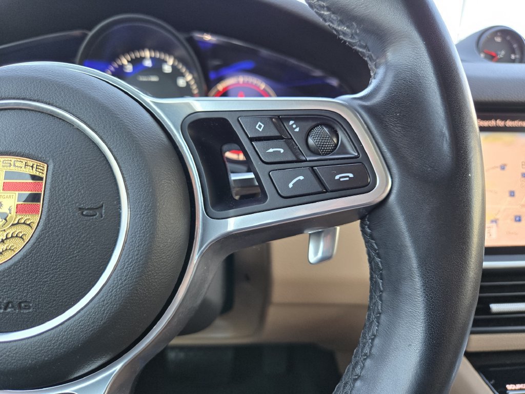 Used 2022 Porsche Cayenne AWD/4WD image 28