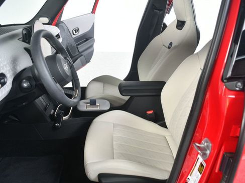Used 2025 MINI Cooper S FWD image 29