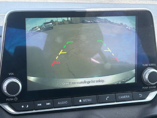 Used 2024 Nissan Sentra SV FWD image 15