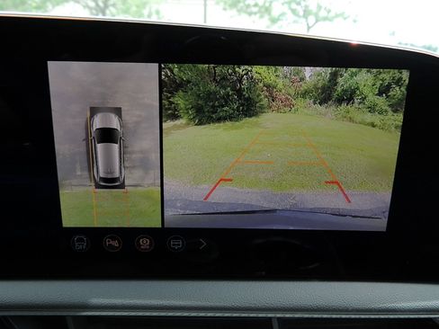 New 2026 Cadillac Optiq Luxury 2 image 26