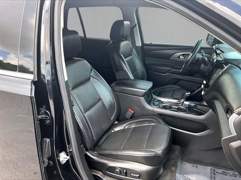 Used 2019 Chevrolet Traverse Premier w/ Driver Confidence II Package FWD image 9