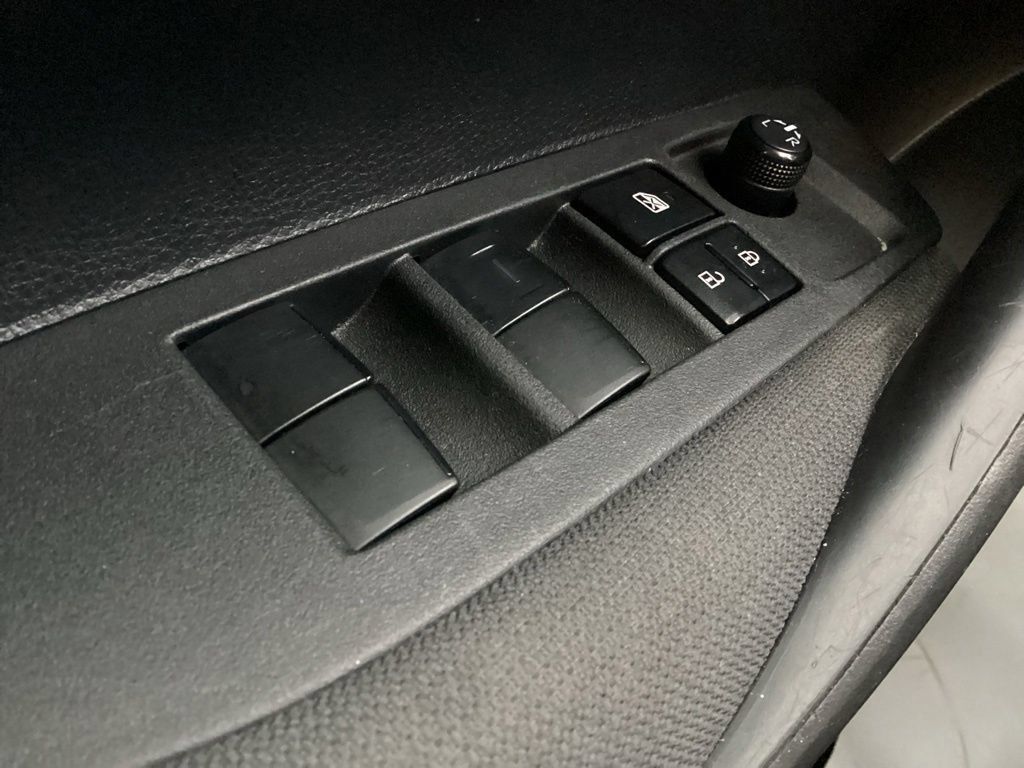 Used 2024 Toyota Corolla LE FWD image 17