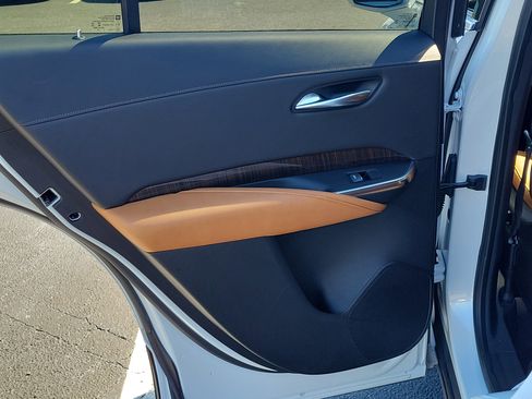 Used 2019 Cadillac XT4 Premium Luxury AWD/4WD image 14