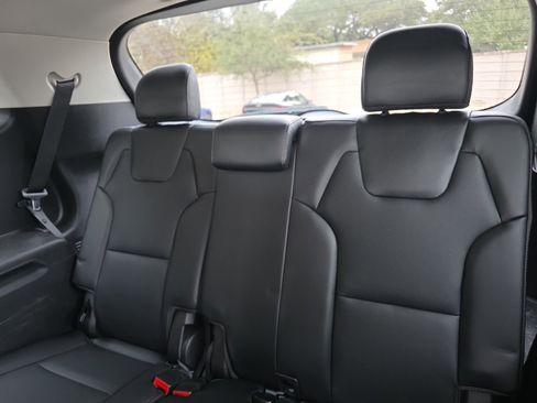 Used 2024 Kia Telluride LX image 19