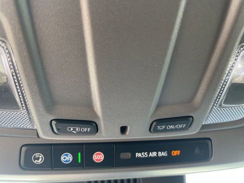 Used 2025 Chevrolet Silverado 1500 LT AWD/4WD image 14