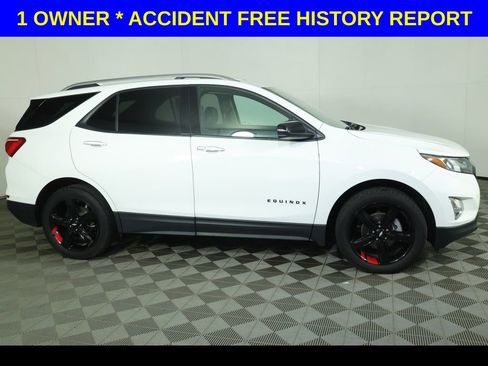 Used 2021 Chevrolet Equinox Premier w/ Redline Edition AWD/4WD image 2