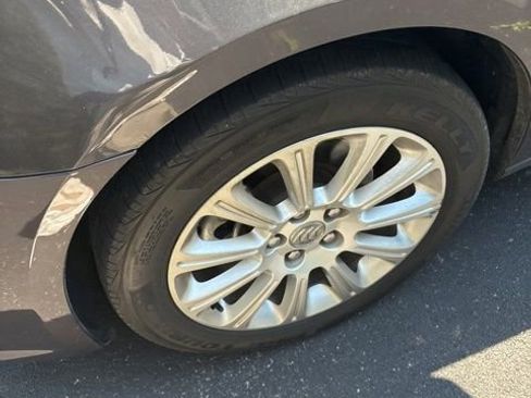 Used 2013 Buick LaCrosse Premium w/ Entertainment Package image 28