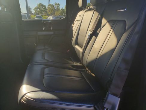 Used 2017 Ford F150 Platinum w/ Equipment Group 701A Luxury image 9