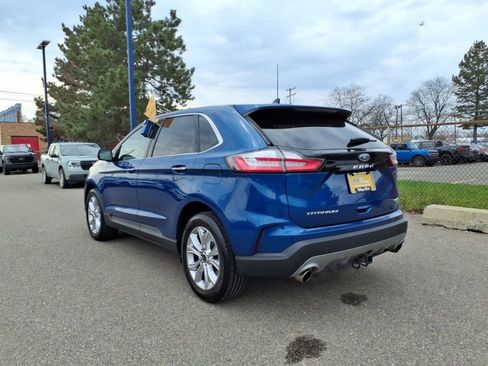 Certified 2024 Ford Edge Titanium w/ Class II Trailer Tow Package AWD/4WD image 8