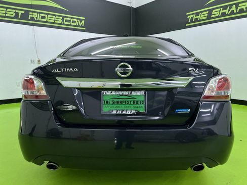 Used 2014 Nissan Altima 2.5 SV w/ Convenience Package FWD image 8