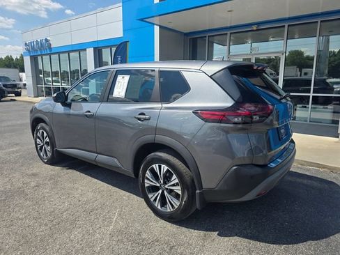Used 2023 Nissan Rogue SV AWD/4WD image 3