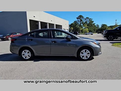 Used 2025 Nissan Versa S w/ Trunk Package image 35