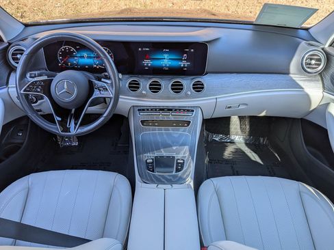 Used 2022 Mercedes-Benz E 350 4MATIC Sedan image 31