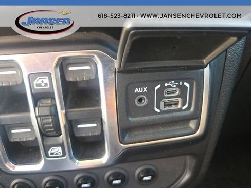 Used 2023 Jeep Gladiator Sport AWD/4WD image 29