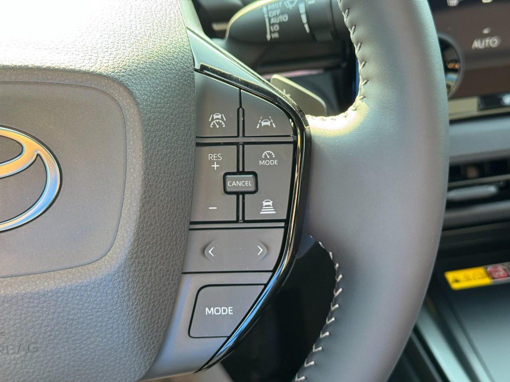 Used 2026 Toyota bZ FWD image 22