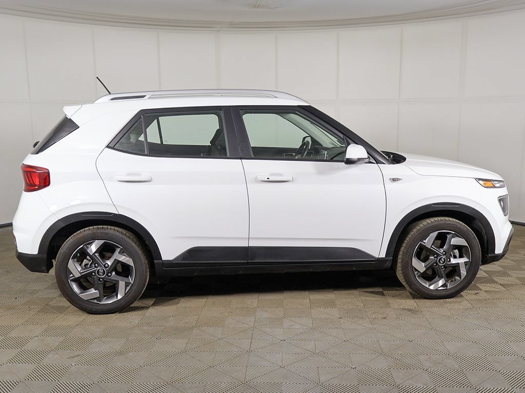Certified 2026 Hyundai Venue SEL FWD image 13
