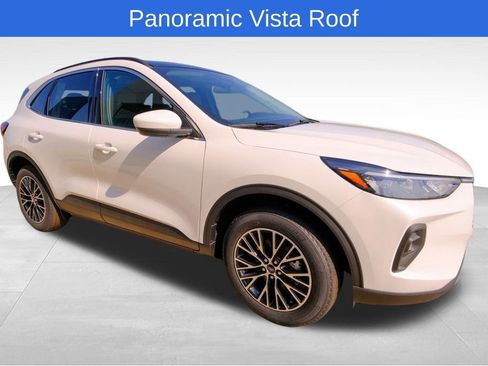 New 2025 Ford Escape SE image 8