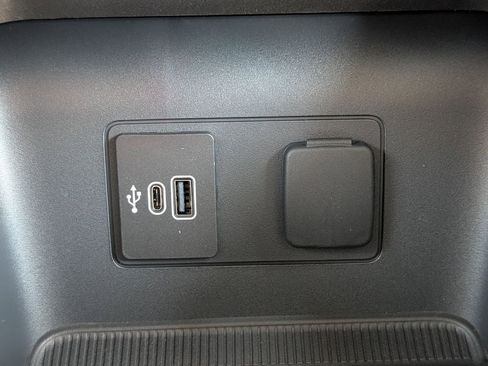 New 2026 Ford Explorer Active image 21