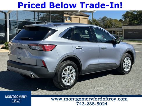 Used 2022 Ford Escape SE image 8