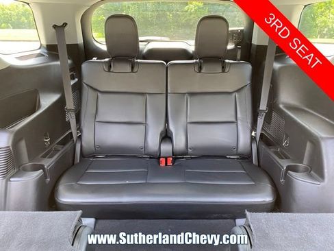 Used 2021 Ford Explorer XLT w/ Equipment Group 202A AWD/4WD image 42