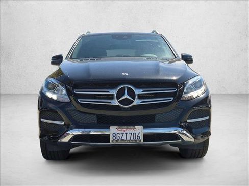 Used 2018 Mercedes-Benz GLE 350 4MATIC image 2